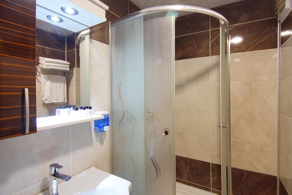 Kars Konak Hotel Екстер'єр фото